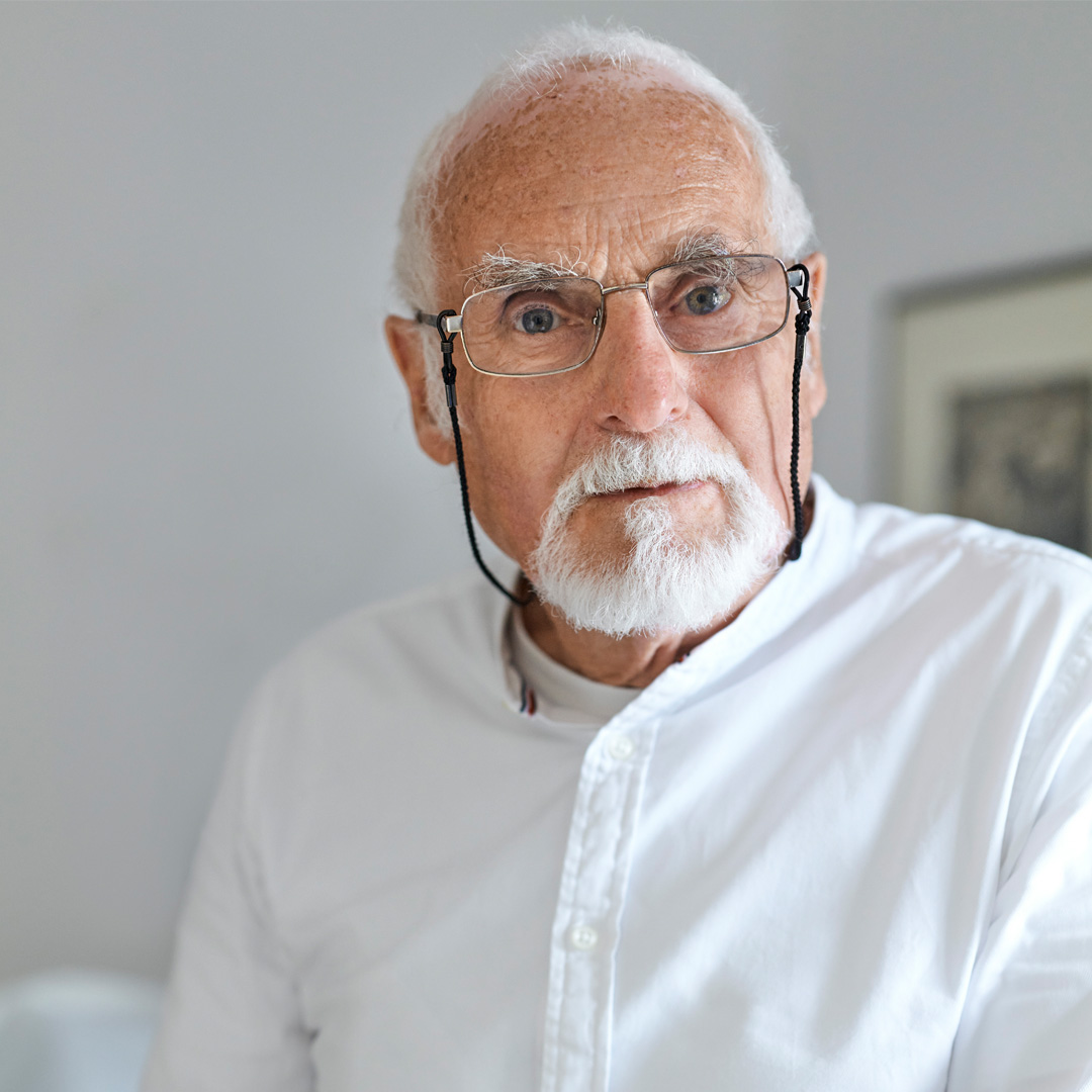 Dr. Mertin